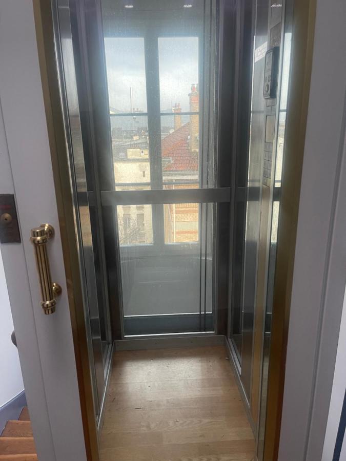 Paris Centre Dernier Etage Vue Ascenseurアパートメント エクステリア 写真