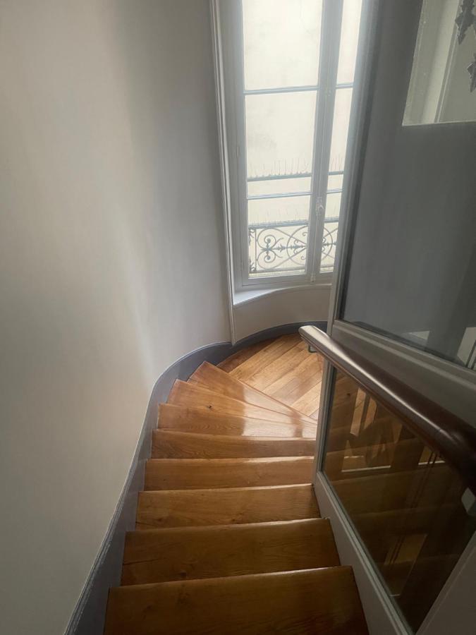Paris Centre Dernier Etage Vue Ascenseurアパートメント エクステリア 写真